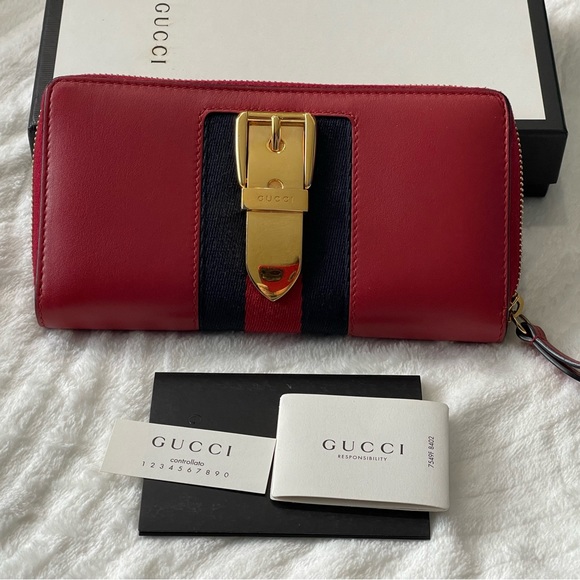Gucci leather Sylvie zippy around wallet (red) - Picture 3 of 17